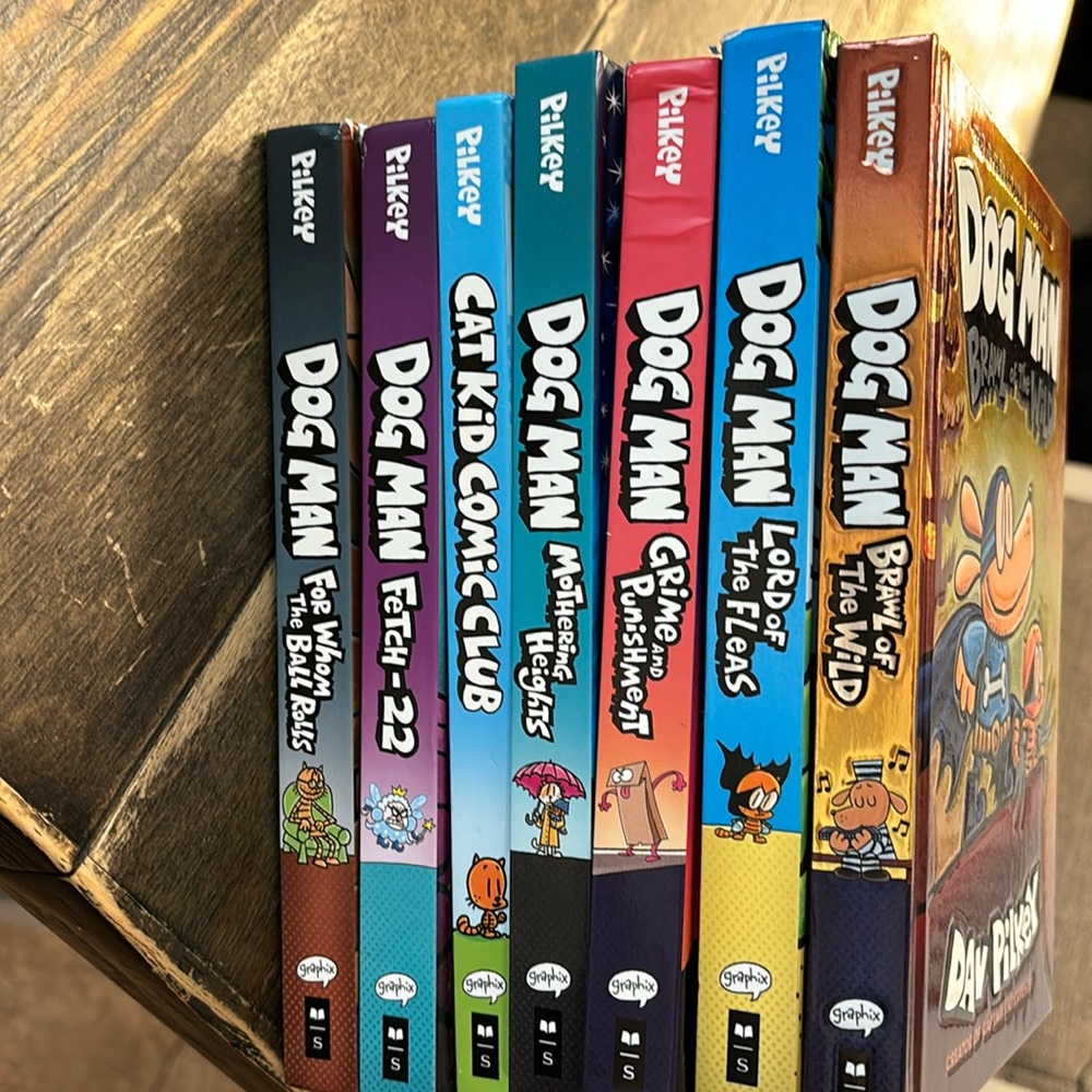 Dog man books in excellent condition set of 7